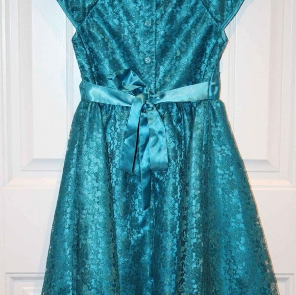 2/$30 🏷 Jona Michelle Turquoise Lace Dress Size 10 - Picture 3 of 4